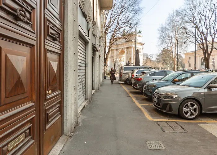 Youhosty - Arco Della Pace Apartment Milan