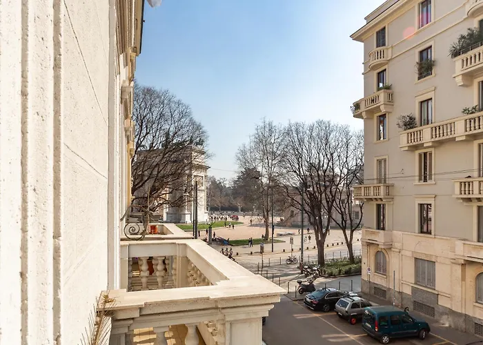 Youhosty - Arco Della Pace Apartament